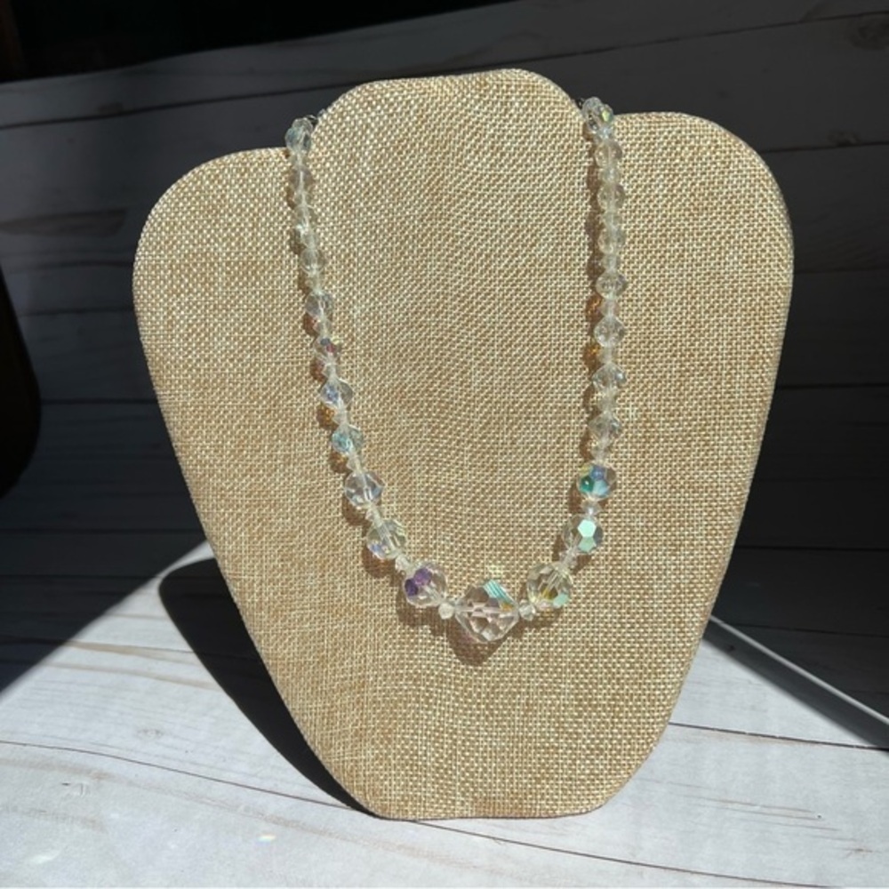 Stunning Vintage 1950s Aurora Borealis Crystal Graduated Bead Necklace 16in‎